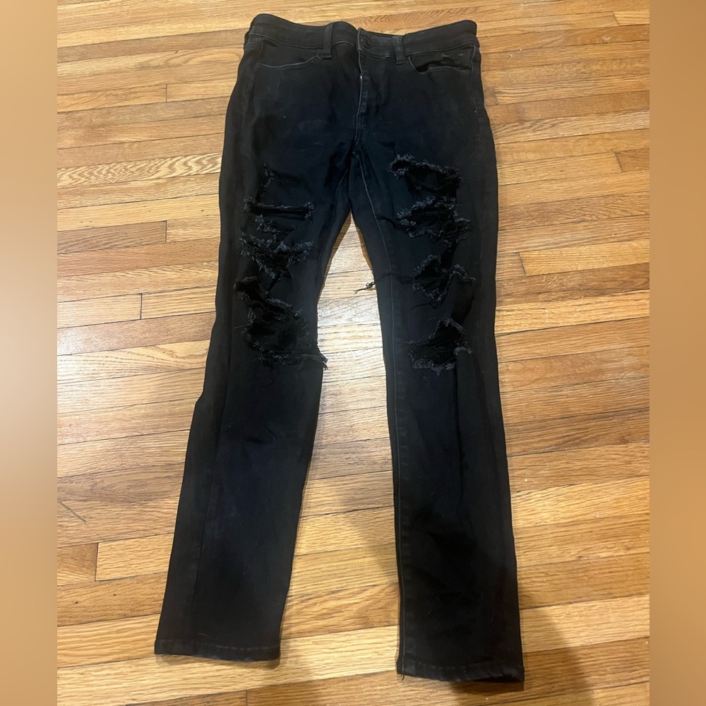 American Eagle Black Ripped  Skinny Jeans- Size 8